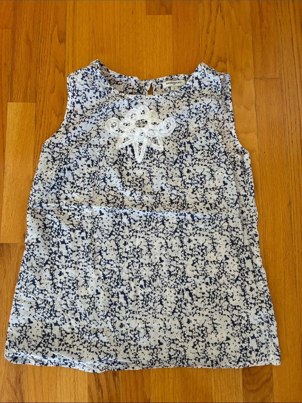 Banana Republic Navy & White Sleeveless Printed Camisole with Lace Accent